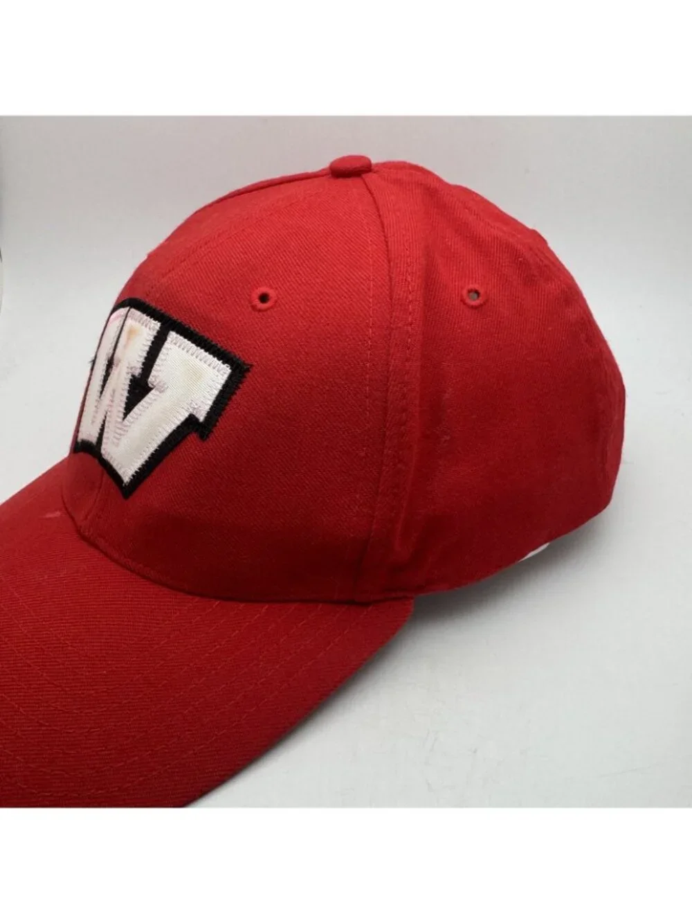 University of Wisconsin Badgers Baseball Cap Hat Richardson Pro Model 514 Red